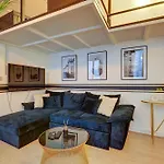 Luxueux Appartement Au Coeur Des Champs-Elysees
