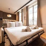 Relax In A Charming Flat In Le Marais