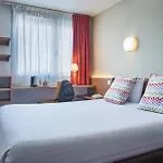 Hôtel Kyriad Bercy Village