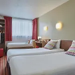 Hôtel Kyriad Bercy Village