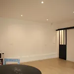 Renew Spacious & Quiet Apartment