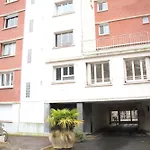 Renew Spacious & Quiet Apartment