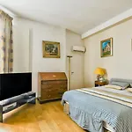 A Prestigious Location In Paris