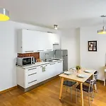 Bright Apartment At Les Invalides - 4 Guests