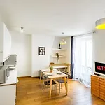 Bright Apartment At Les Invalides - 4 Guests