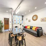 Urban Flat 101 - Maire