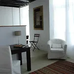 Paris Cosy Corner
