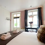 Short Stay Group Temple Serviced Apartments Paris