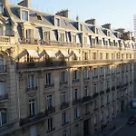 Champs Elysees Executive Apartment