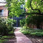 Eden Lodge Paris