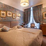 Grand Hotel De L\'Univers Saint-Germain