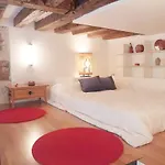 Apartment Dauphine