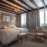 Grand Hotel De L\'Univers Saint-Germain