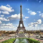 Amazing Location - Eiffel Tower - Trocadero