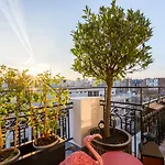 Veeve - Eiffel Tower Terrace