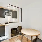 Pick A Flat\'s Apartment in Bastille - Rue du Chemin Vert