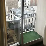 Apartment Rue de la Pompe