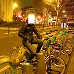 2 Pieces Calme Et Central, Paris 10Eme