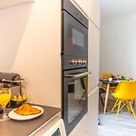 Enjoy The Traditional Parisian Life