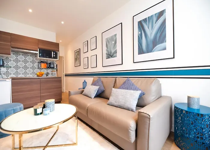 Beautiful Apartments in le Haut Marais