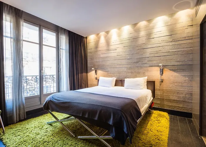 Cmg - Premium Tour Eiffel - 23