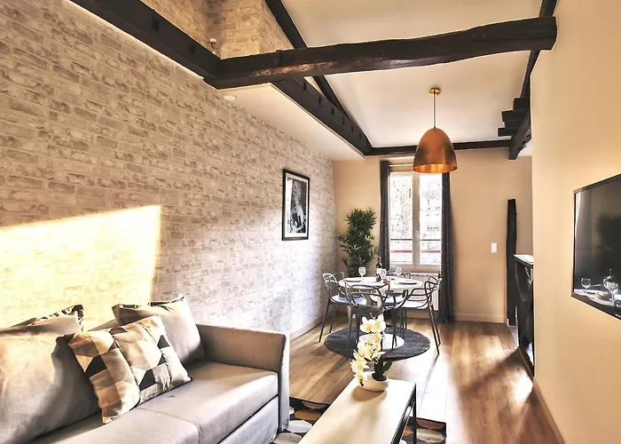 1625 - Champs Elysees - Lovely Apartment