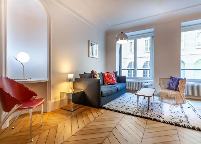Bel appartement Parisien de 70m2 - St Lazare