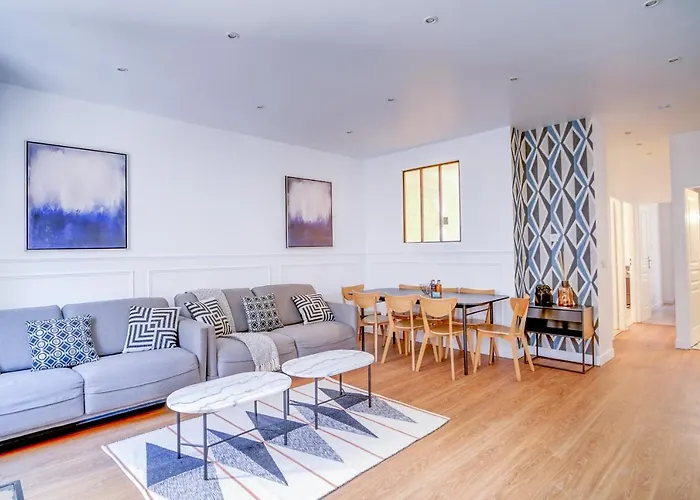 23 - Pretty Parisian Flat In Montorgueil
