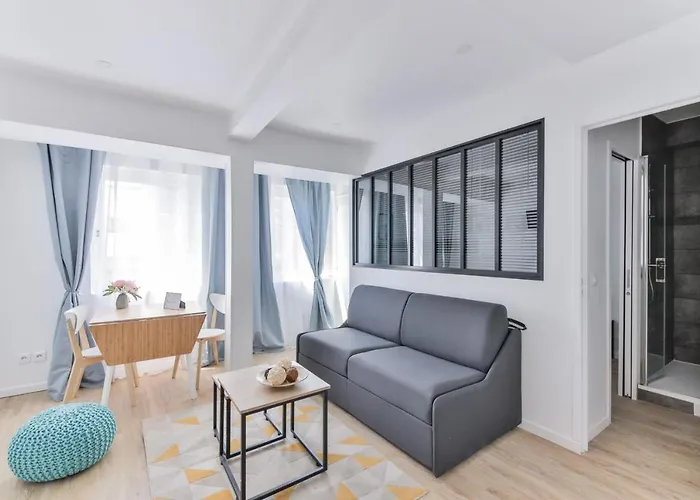 Beautiful Flat Next To Saint Lazare Opera