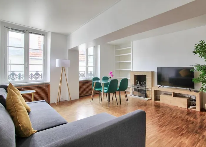 Luxurious 3 Bedrooms Le Marais Beauregard Free Netflix