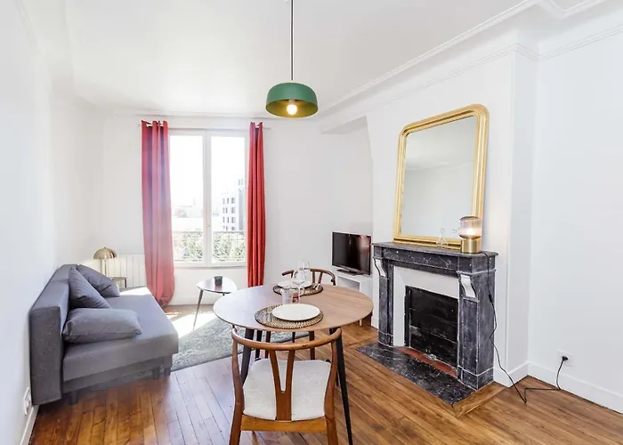 Nice 32 M Renovated And With Comfort In Paris