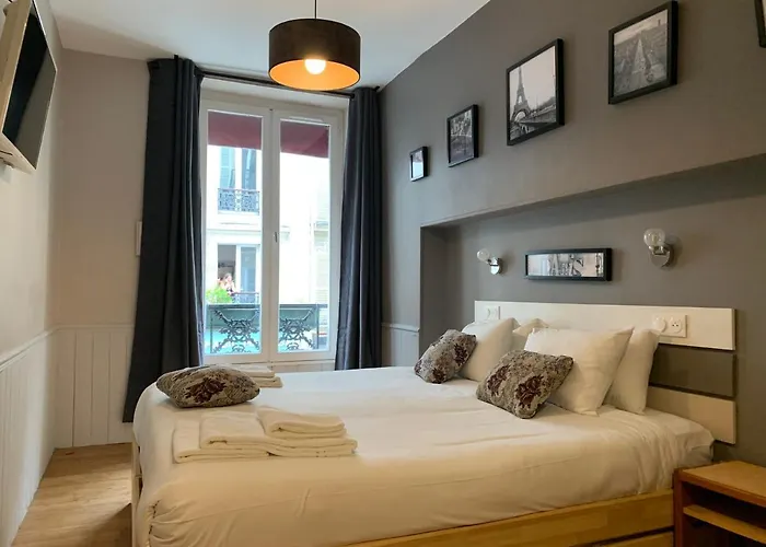 Hotel Apollo Opera