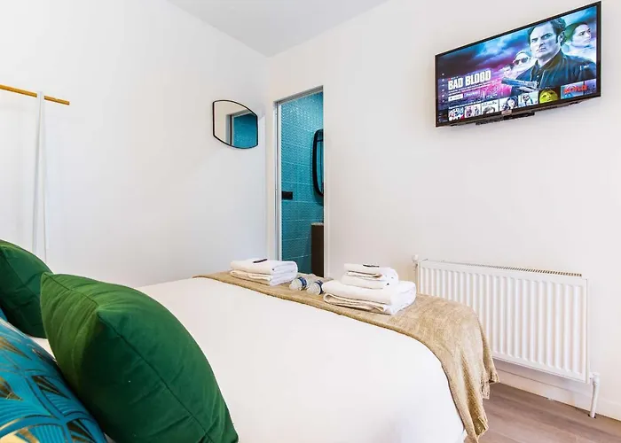 Cosy Bedroom - Tour Eiffel Champs De Mars 17B