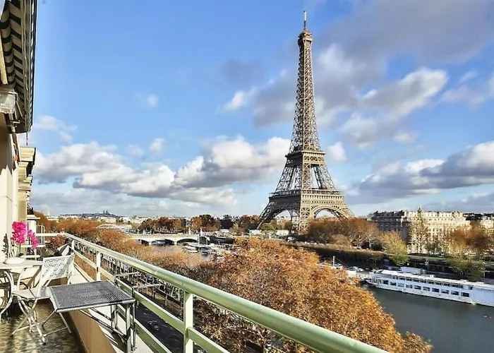 1618 - Amazing View Eiffel Tower Apartment