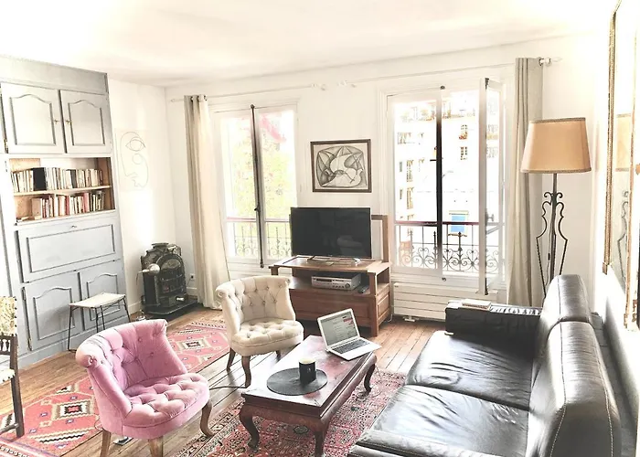 Love Nest In Paris
