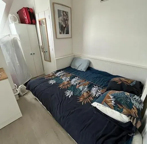 Cozy Room Nearby Champs Elysees