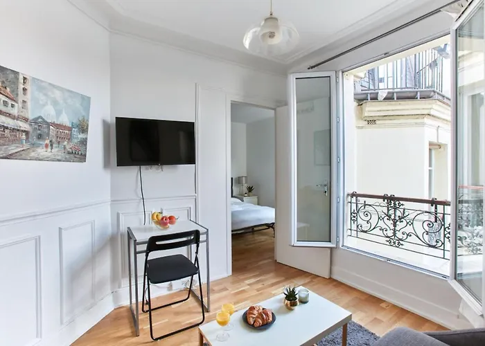 Courcelles - Monceau City Apartment