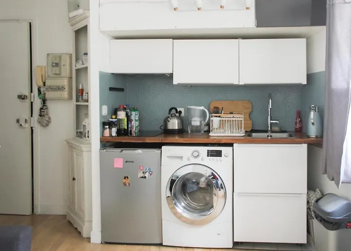 A Cosy Little Nest In The 5Th Arrondissement