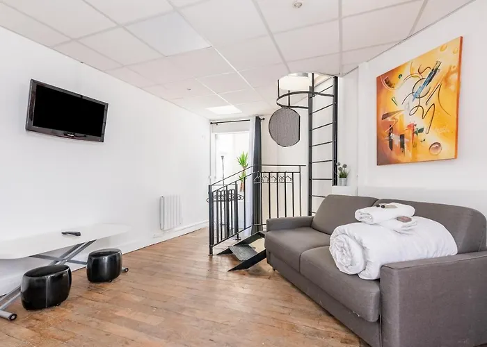 Stylish Accommodation In The Middle Of Paris