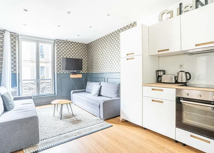 18 - Urban Luxury Parisian Home Montorgueil