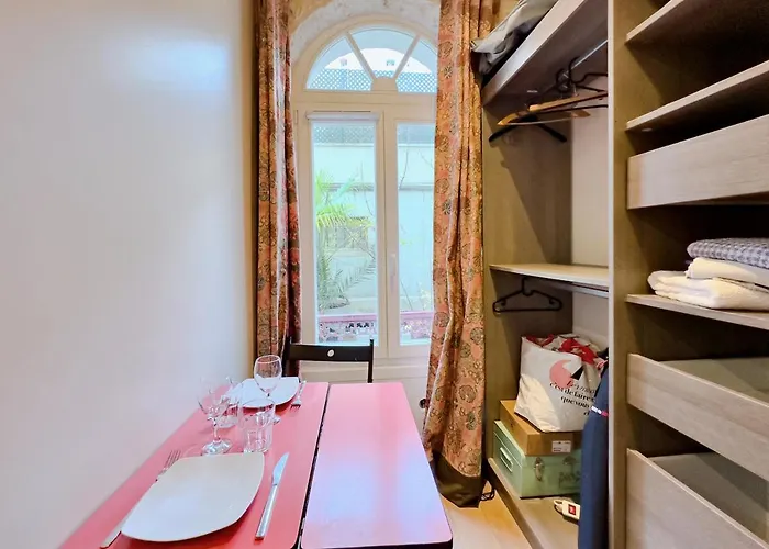 Charming Studio Next To The Eiffel Tower