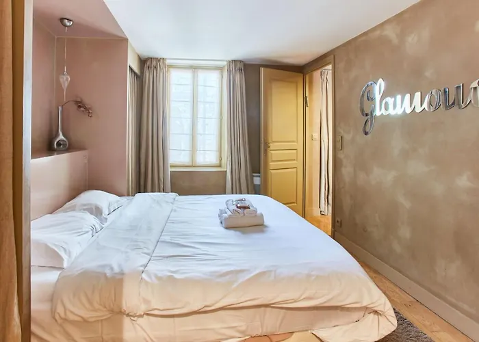 Latin Apartment