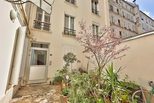Paris9