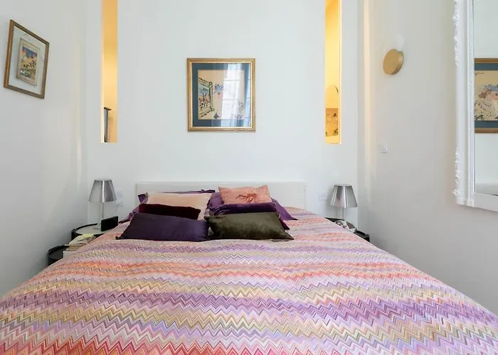 Chic Flat Place Des Vosges