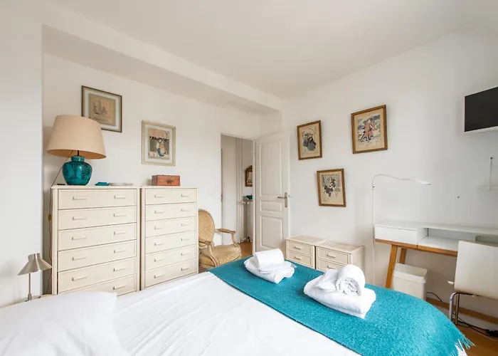 Desaix - Central Et Elegant Appartement Proche Tour Eiffel