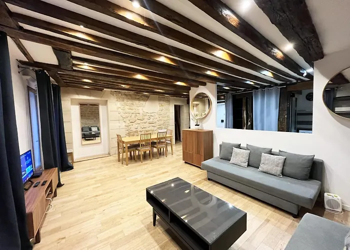 Urban Flat 43 - Charming Parisian Flat Near Grands Boulevards