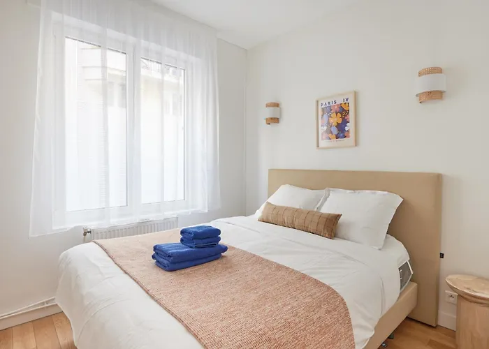 Rent A Room Apartments - Degas