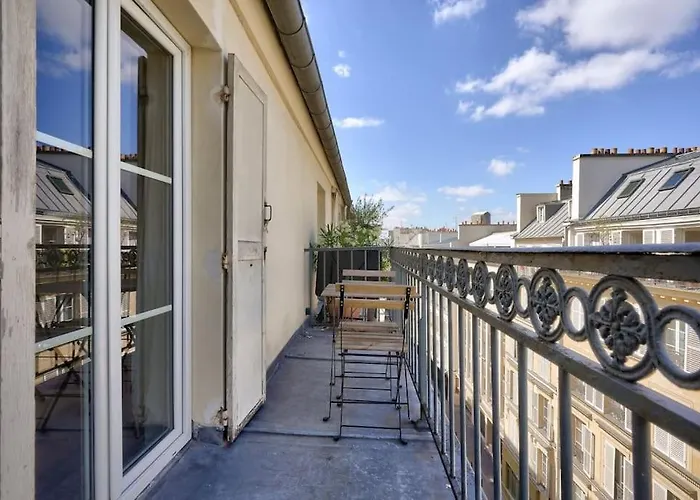 Superbe T2 Avec Balcon Proche Du Musee De La Vie Romantique