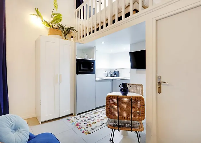 Beautiful And Contemporary Apartment - Arc De Triomphe Champs Elysees