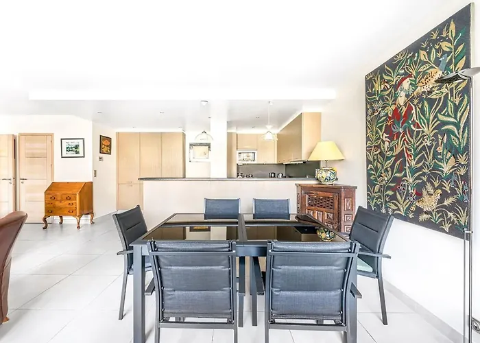 Apartment Saint Ferdinand Etoile